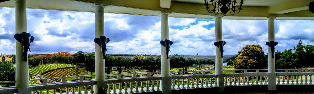 Royal Orchid Brindavan Garden Mysore Belagula Bagian luar foto